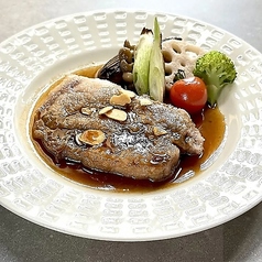 にんにく香る弓豚のトンテキ