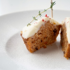 【DESSERT】≪NEW!≫ほんのりスパイス香るキャロットケーキ