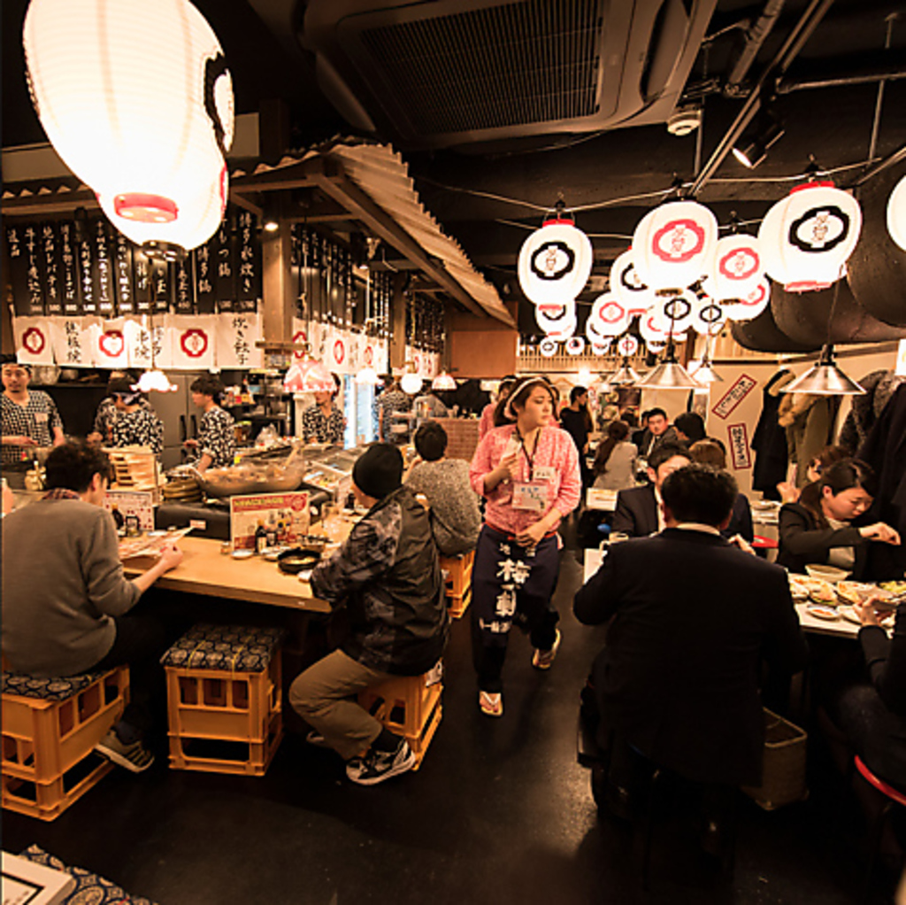 【JR新宿駅 徒歩3分】博多の風物詩“中洲の屋台村”の雰囲気と名物料理が楽しめる大衆居酒屋！