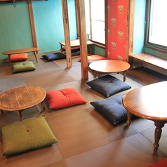 和室。昼はお子様連れのママさんで賑わいます！16名までなら和室の貸切でお茶会も可能ですよ★お子様のお誕生日会などもぜひご相談ください！飾り付けも可能です！【茶屋町・中崎町・誕生日・カフェ・女子会・ママ会・デート・貸切】