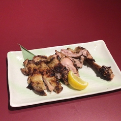 骨付きもものまるまる炭火焼き