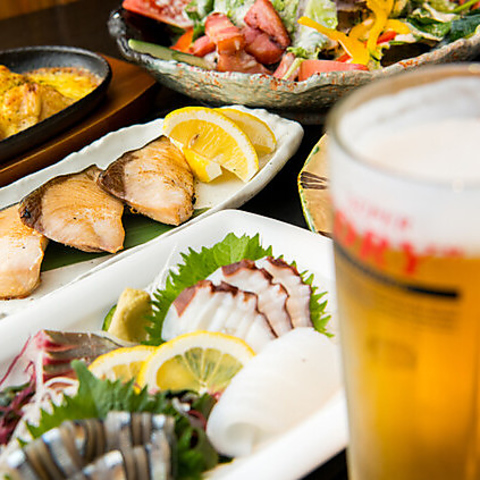 天草の味覚と豊富なお酒が楽しめるダイニングバー。おひとり様も大歓迎！