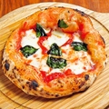 料理メニュー写真&nbsp;当然1番人気！石窯で焼いたマルゲリータピッツア