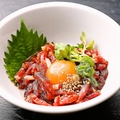 料理メニュー写真 桜ユッケ