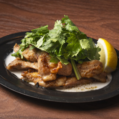 鳥せせりエスニック焼き　