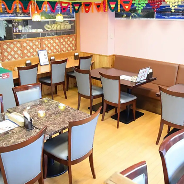 スター インドカレー ネパールレストラン東中通店の雰囲気1