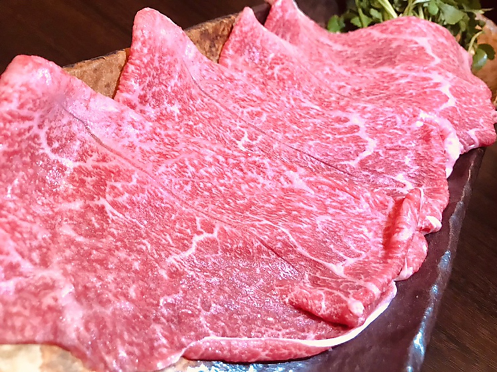 仕入れによっては黒毛和牛のだししゃぶも味わえる！詳しくはおみせで♪