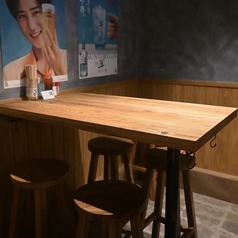 【テーブル席：４名様×２卓】