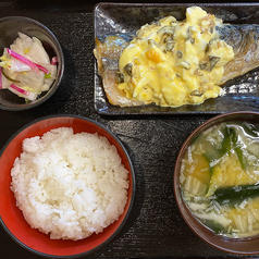 サバの塩焼き　タルタルソース添え