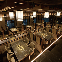 落ち着いたテーブル席もご用意しております。※席の指定は要望に添えない場合があります