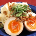 料理メニュー写真&nbsp;半熟煮卵のせポテサラ