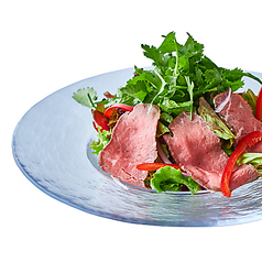 パクチーサラダ ～自家製ローストビーフ～