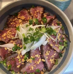 黒毛和牛のたたき丼