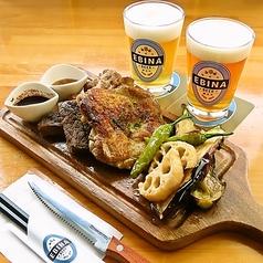 豪快にかぶりつける肉料理など、本格料理多数ご用意♪の写真