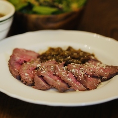 日替わりソース添えローストビーフ