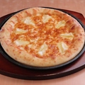 料理メニュー写真&nbsp;鉄板ピザ(全部で5種類)