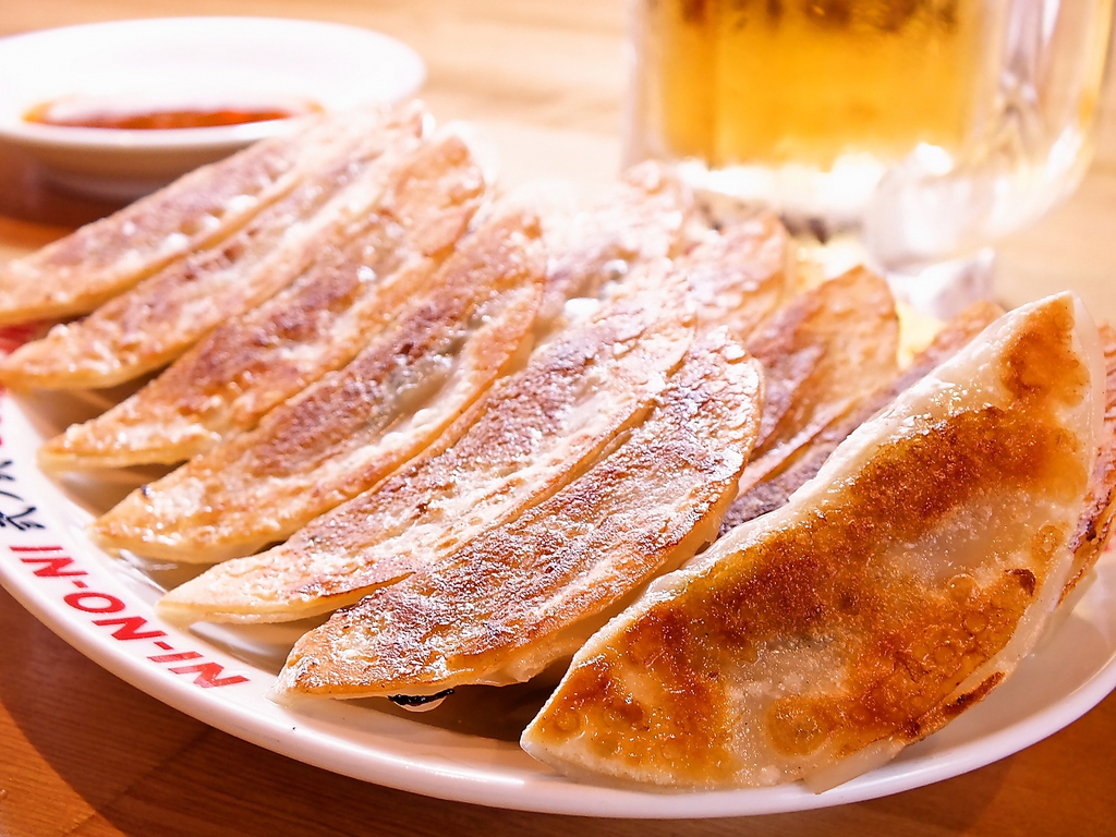 【お店のウリその１】やっぱり餃子！自家製でこだわりを持って作っています★