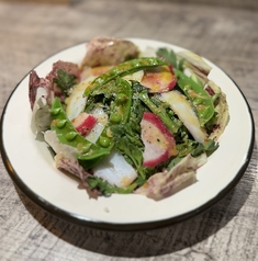 タコと春菊サラダ