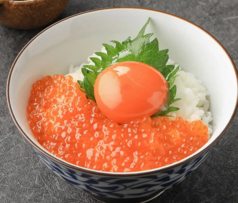 赤たまごかけマスコご飯