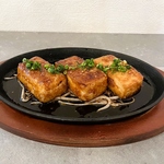 外はカリっと、中はふわふわな豆腐のステーキです！