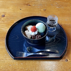 抹茶クリームあんみつ