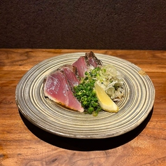 鹿児島産本ガツオのタタキ