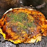 トッピングを豊富にご用意★お好きな具材を入れてオリジナルのお好み焼きを作ってみよう♪