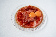 ますいちの炙りユッケ(飲めるユッケ)