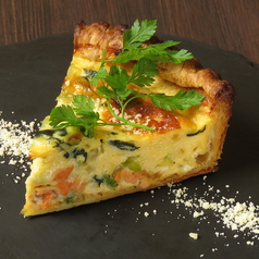 サーモンキッシュ