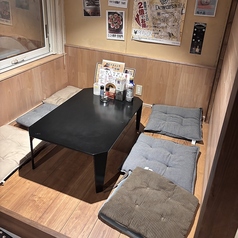 小上がりのお座敷席です。最大6名様までご利用いただけます◎ご宴会も随時受け付けておりますので、詳細はお店までご確認ください!