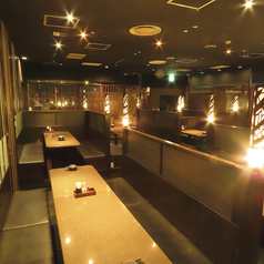 背もたれ長くゆったり～席♪少人数のお客様でも広々ゆっくりとお食事を楽しんで頂けるようにお席を作っています！ママ会・女子会などにいかがですか♪