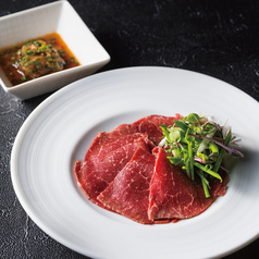 黒毛和牛 生ユッケ　ちりポン酢