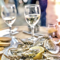 FOREVER CAFE&OYSTER BAR フォーエバーカフェ&オイスターバーの特集写真