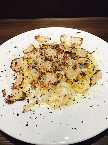 お待たせ致しました！！イタリア産　サマートリュフ入荷！！リゾットに、パスタに！！