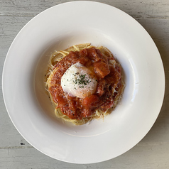 半熟卵とトマトのパスタ