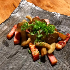 京都産丹波しめじと厚切りベーコンのガーリックバターソテー