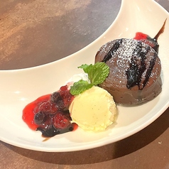 フォンダンショコラのバニラアイス添え