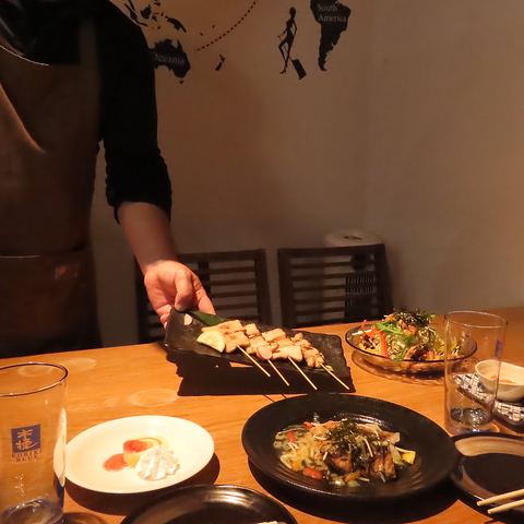 とりたたき/馬刺/焼き鳥/海鮮/クラフトビール/牡蠣／白レバー/つくね/白子