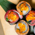 料理メニュー写真&nbsp;とろける旨さ！鮮魚の極上雲丹巻き