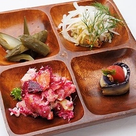 手作りの伝統料理をお召し上がりください。