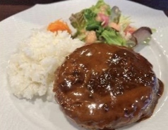 煮込みハンバーグ ~ふっくら大きくジューシー~