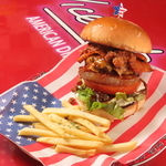 当店オリジナルのバイスシティバーガー！バンズもパティも食べ応え◎ヤミツキになること間違いナシ★