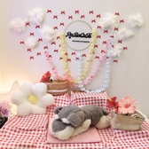 当店は愛犬と一緒にくつろげる、とっても貴重な犬連れOKのカフェとなっております! 店内ではとっても人懐っこくて可愛い当店の看板犬がお出迎えしてくれますよ♪お散歩の途中にふらっと立ち寄って、ワンちゃんと一緒に美味しいカフェメニューを楽しんだり、看板犬と触れ合って癒やされたり、至福の時間をお過ごし下さい!