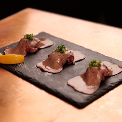牛タン肉寿司