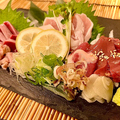 料理メニュー写真&nbsp;朝引き　鶏刺３種盛