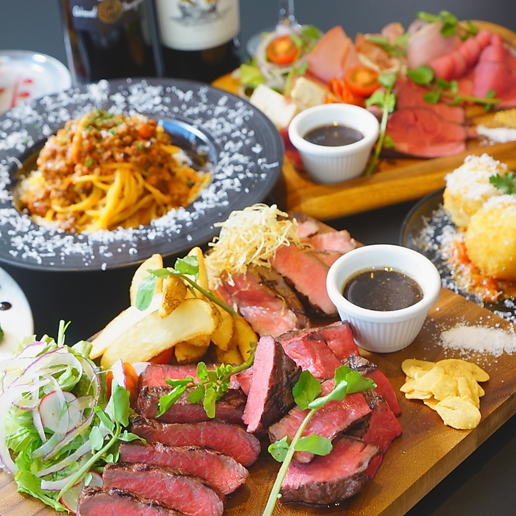 堺東駅より徒歩5分。美味しい赤身肉と多彩なイタリアンを楽しめる肉バルです★