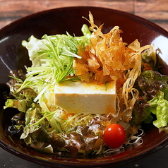鮭節と豆腐のサラダ