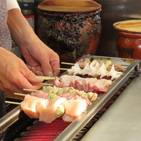 【熟練の技で焼き上げる焼鳥】