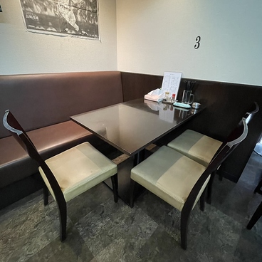 かちゃん酒場の雰囲気1