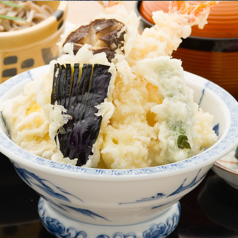 【旬の恵み】獲れたて海の幸と揚げたて天ぷらが楽しめるお昼御膳 1980円(税込)〜の写真